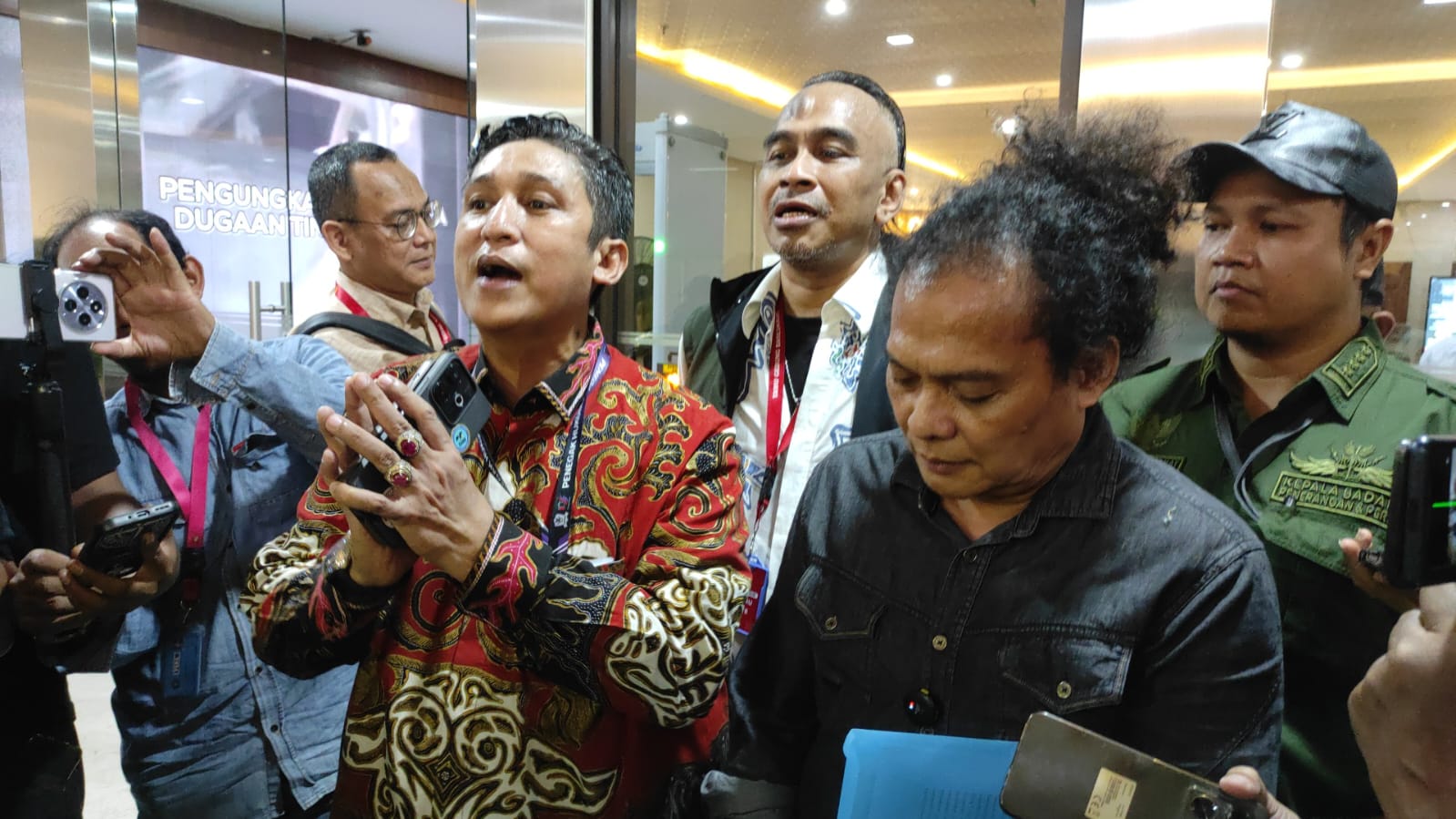 Deolipa Bantah Hotman Paris Terkait Status Firdaus dan Rasman